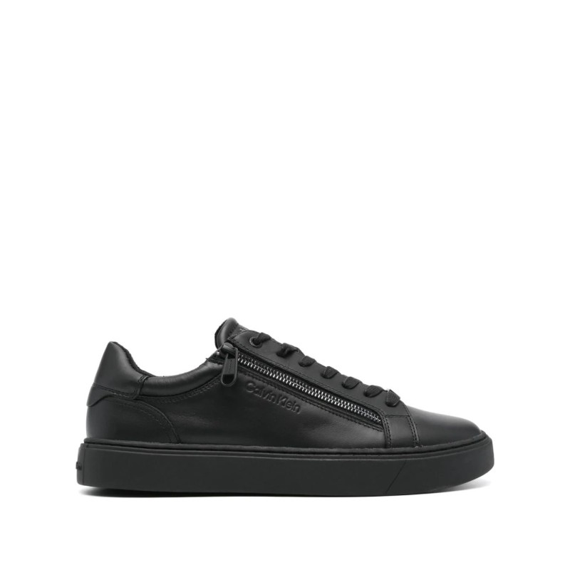 Low top lace up leisure