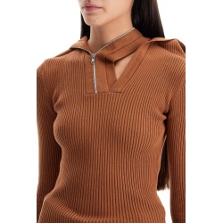 long-sleeved top with pin