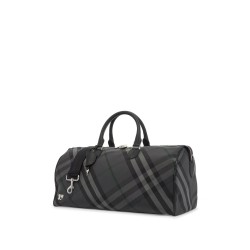 travel duffel bag with