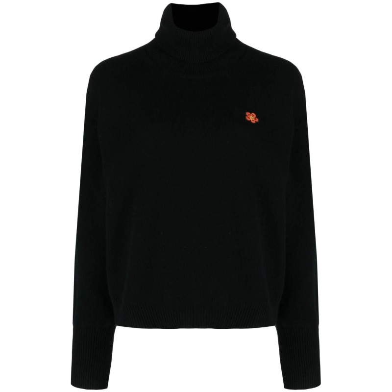 Boxy turtle neck crest jumper