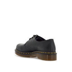 lace-up oxford