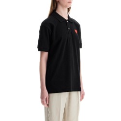 polo unisex in cotone nero con logo cuore rosso