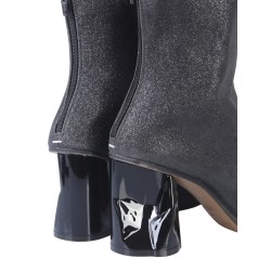 BOOT WITH CRUSHED HEEL