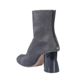 BOOT WITH CRUSHED HEEL