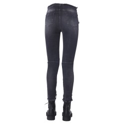SKINNY FIT JEANS