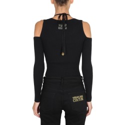 SHIRT WITH BARE SHOULDERS