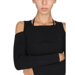SHIRT WITH BARE SHOULDERS