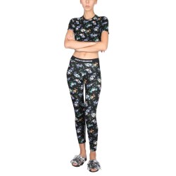 TOP CROPPED