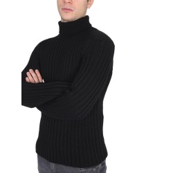 TURTLENECK SWEATER