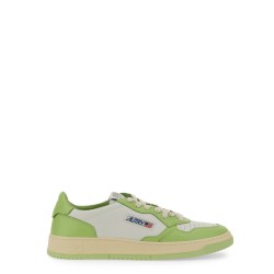 MEDALIST LOW SNEAKER