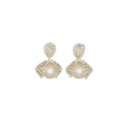 EARRINGS WITH PEARLS