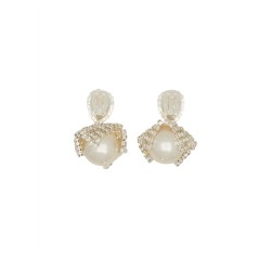 EARRINGS WITH PEARLS