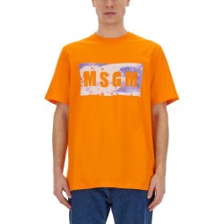 T-SHIRT WITH LOGO