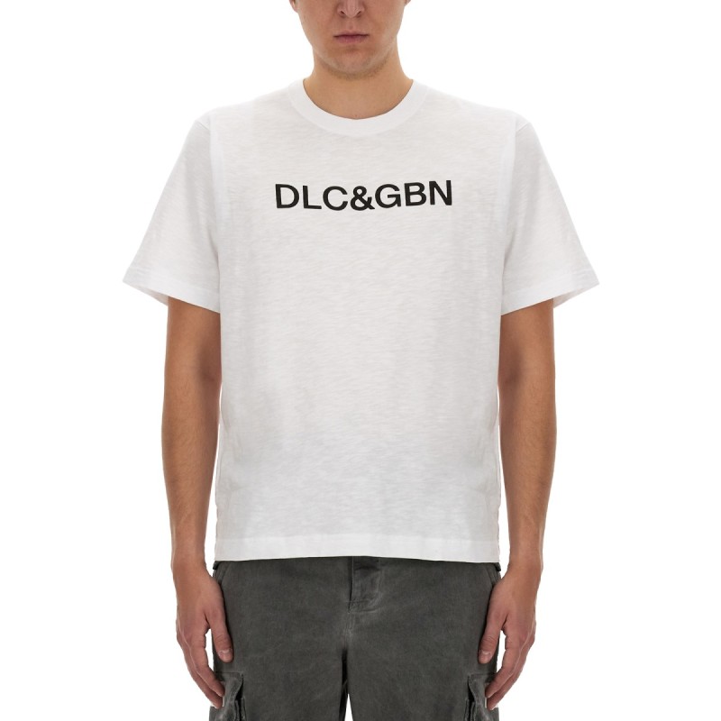 T-SHIRT WITH LOGO