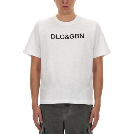 T-SHIRT WITH LOGO