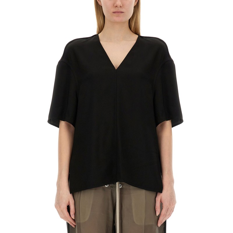 V-NECK T-SHIRT