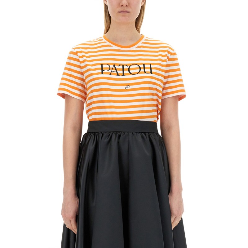 T-SHIRT WITH LOGO