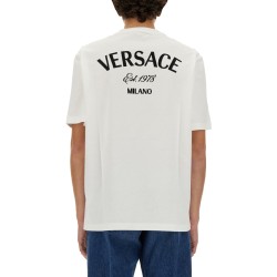 T-SHIRT WITH LOGO