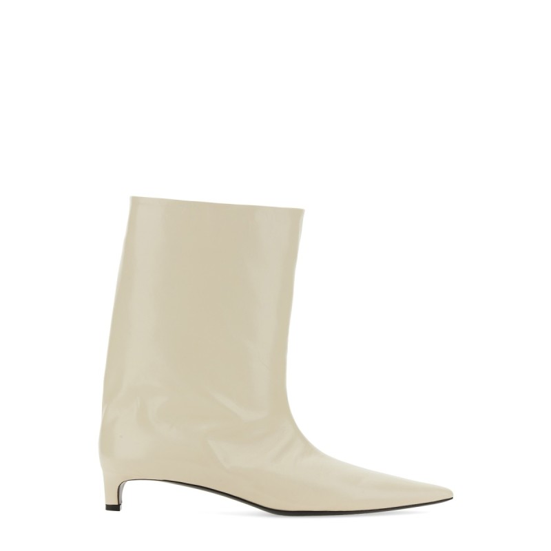 HEELED BOOT