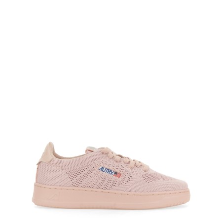 MEDALIST EASEKNIT LOW SNEAKERS