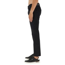 TAPERED FIT JEANS