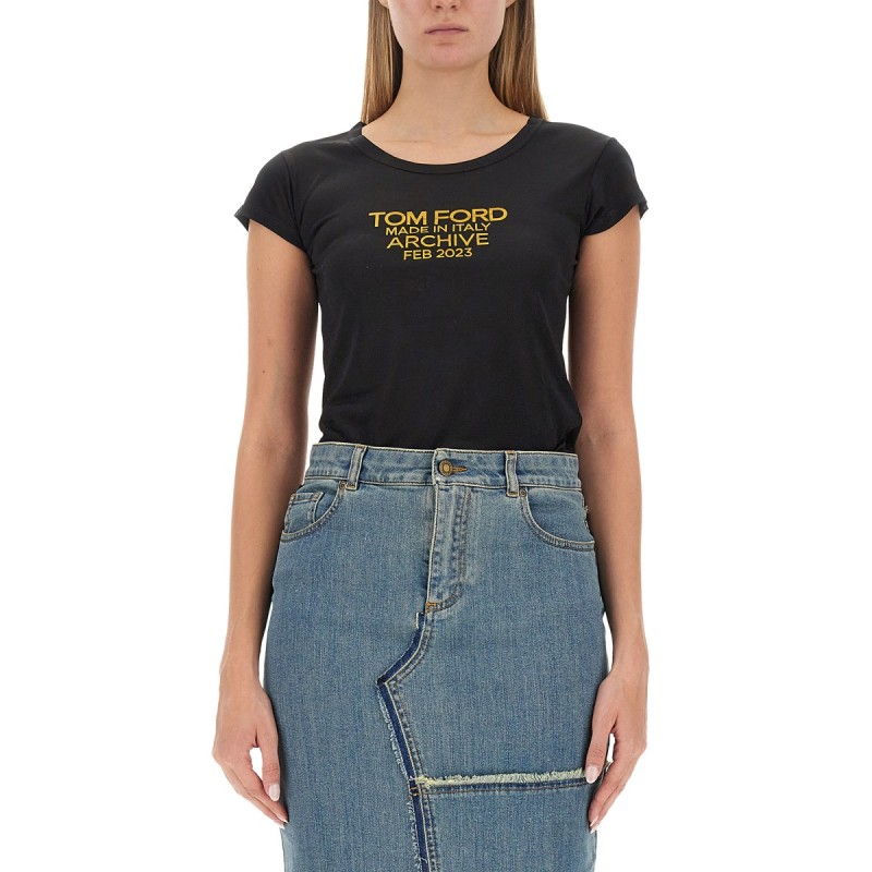 T-SHIRT WITH LOGO