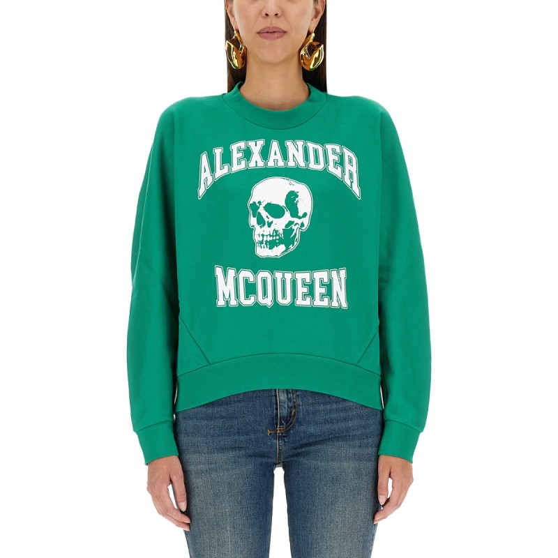 VARSIITY SKULL SWEATSHIRT