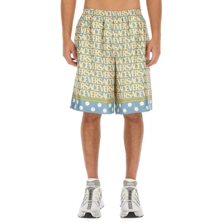 SHORTS WITH LOGO