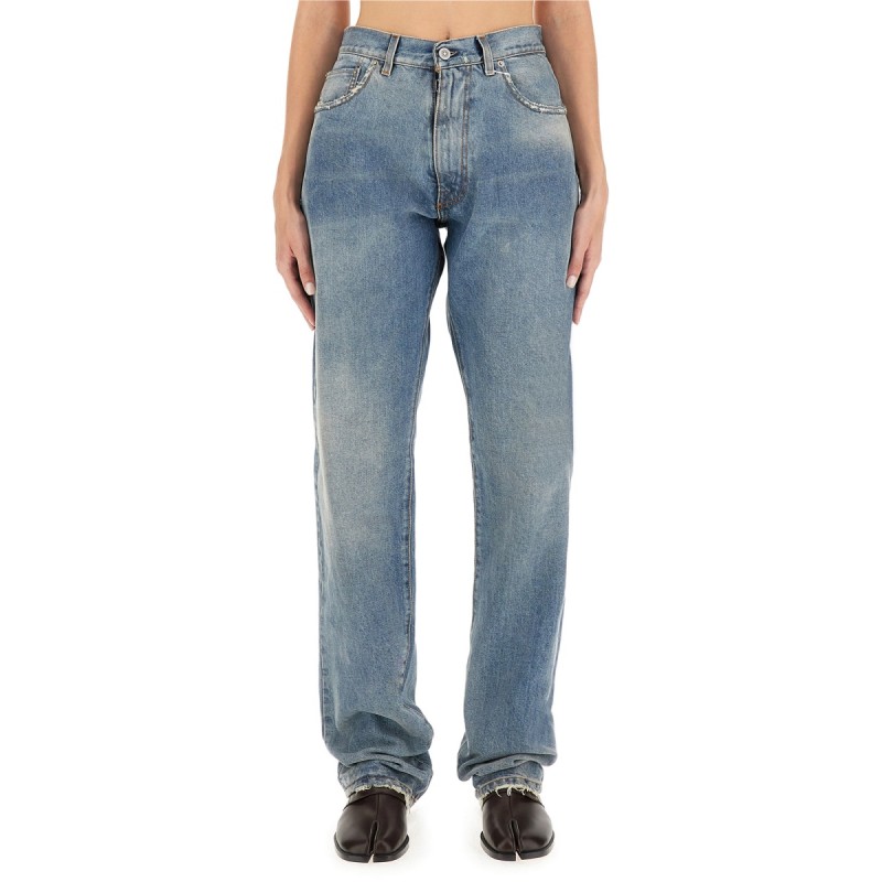 LOOSE FIT JEANS