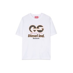 over print t-shirt