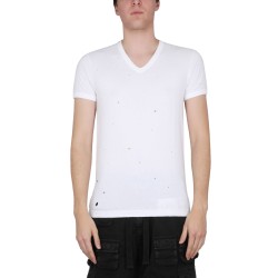 V-NECK T-SHIRT