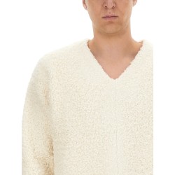 V-NECK SWEATER