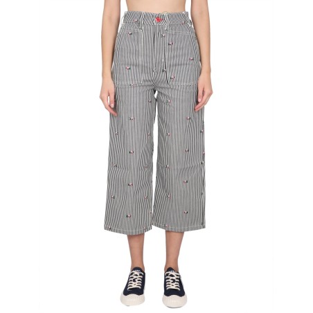 CROPPED FIT JEANS