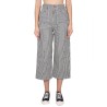 CROPPED FIT JEANS