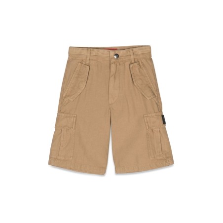 bermuda shorts pockets