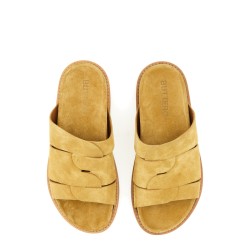 SLIPPING SANDAL