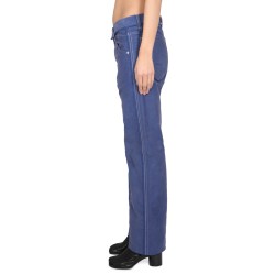 DISTRESSED JEANS EFFECT