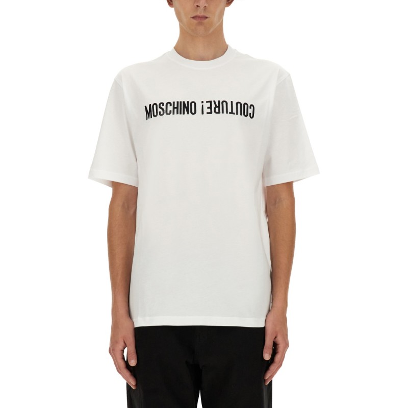 T-SHIRT WITH LOGO