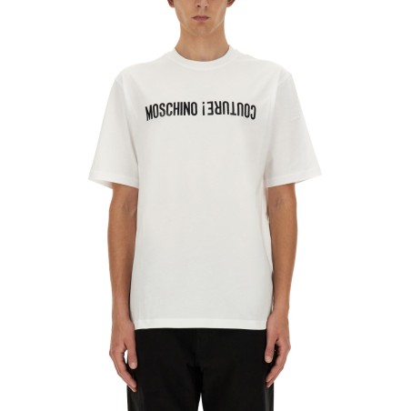 T-SHIRT WITH LOGO