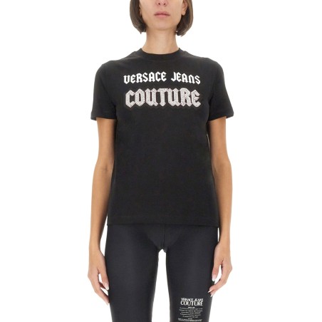 T-SHIRT WITH LOGO