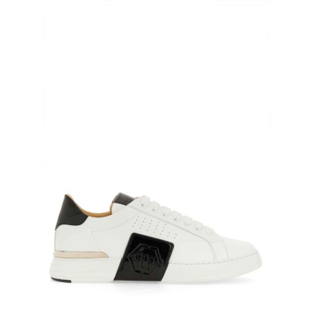 SNEAKER WITH LOGO