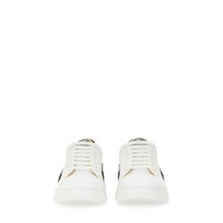 SNEAKER WITH LOGO
