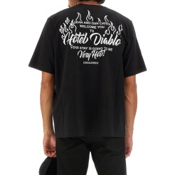 T-SHIRT WITH LOGO