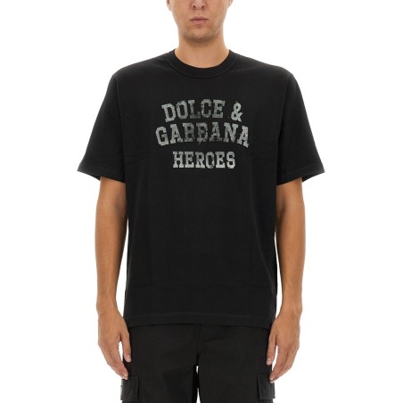 T-SHIRT WITH LOGO