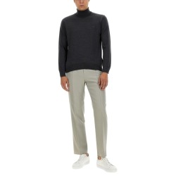 TURTLENECK WITH EMBROIDERY