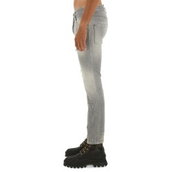 SKATER JEANS