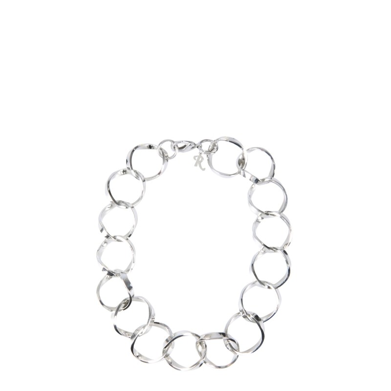 LINKED RINGS NECKLACE