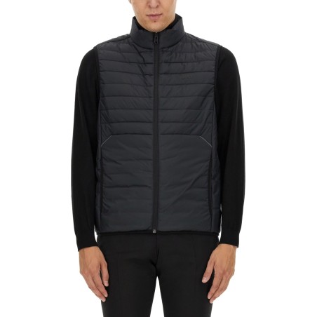 VEST WITH ZIP.