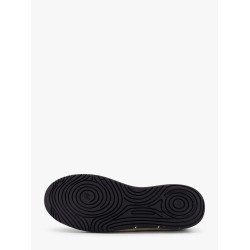 Low-top foam sneakers with lateral openwork