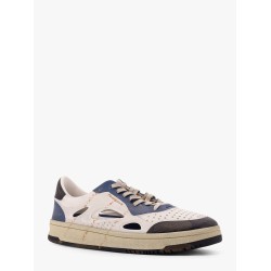 Low-top foam sneakers with lateral openwork